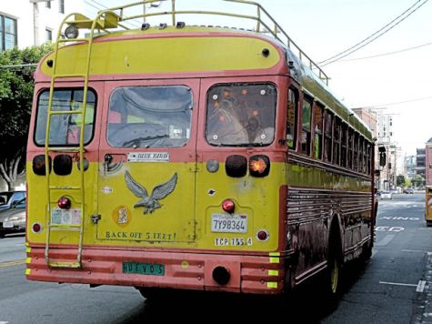 lola, the mexican bus